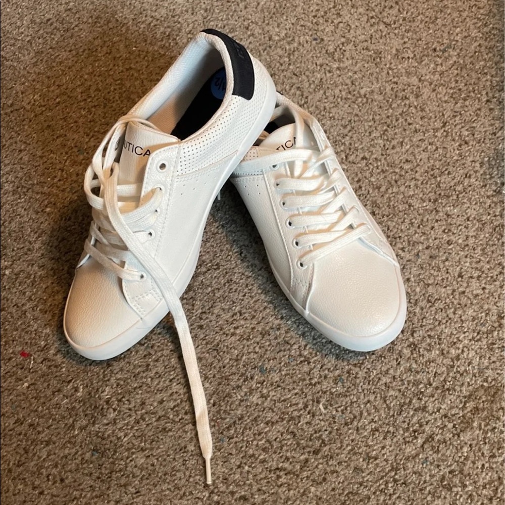 Nautica Tennis Shoes